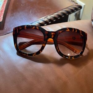 Gap Tortoise Shell Sunglasses